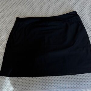 Nike Golf dry fit skirt in black size 10
